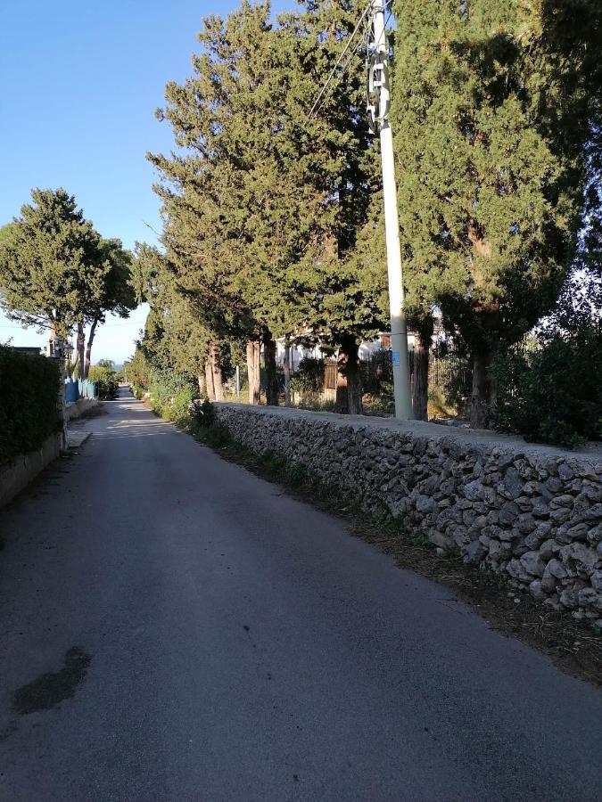 Camera Vicino L'Aeroporto Di Palermo Carini Buitenkant foto