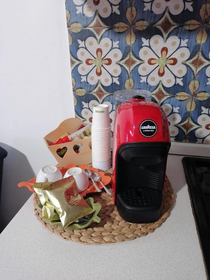 Camera Vicino L'Aeroporto Di Palermo Carini Buitenkant foto